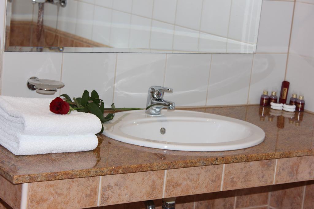 Kendros Hotel Plovdiv Luaran gambar