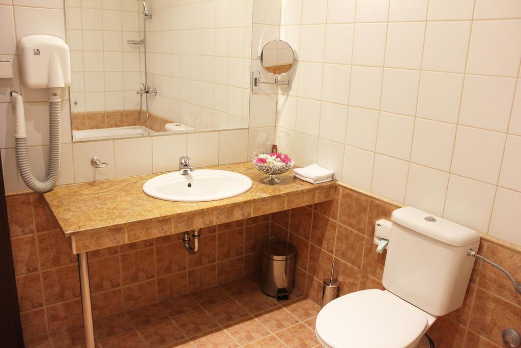 Kendros Hotel Plovdiv Luaran gambar