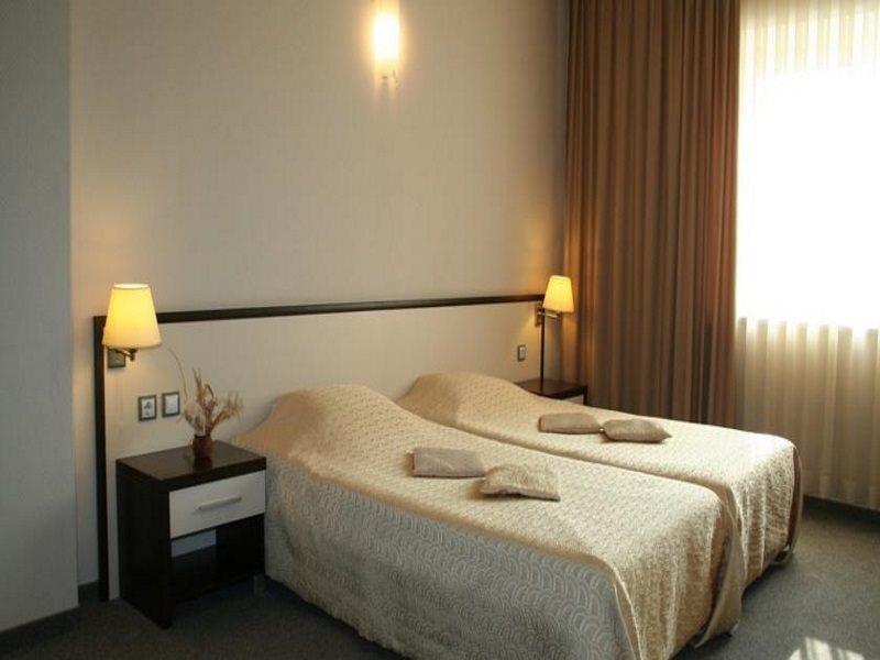 Kendros Hotel Plovdiv Luaran gambar