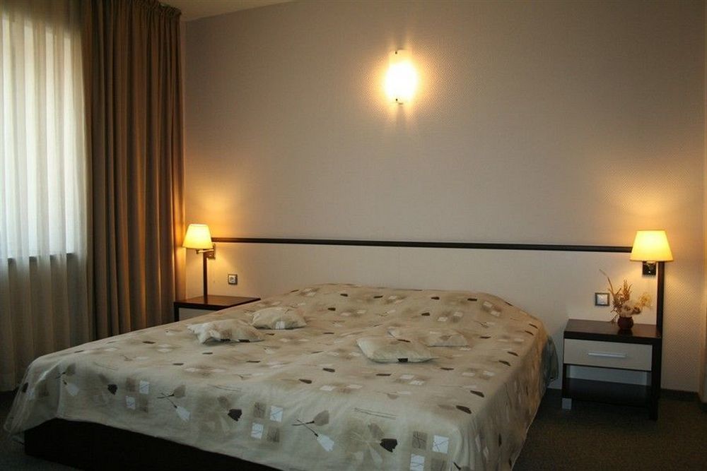 Kendros Hotel Plovdiv Luaran gambar