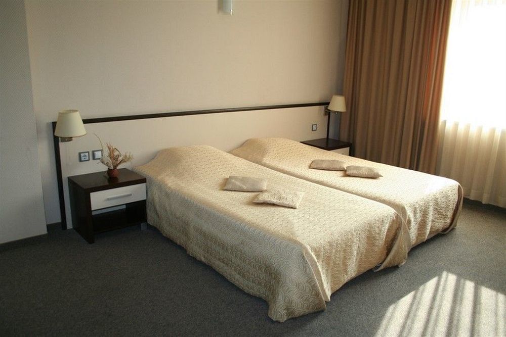 Kendros Hotel Plovdiv Luaran gambar